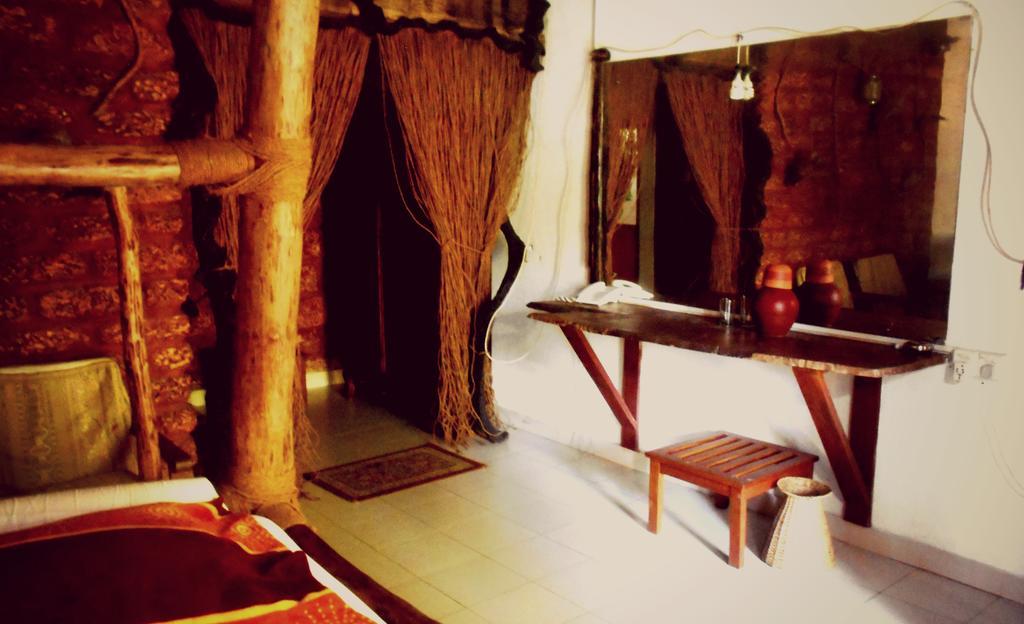 Sapphire Holiday Resort Ratnapura Esterno foto