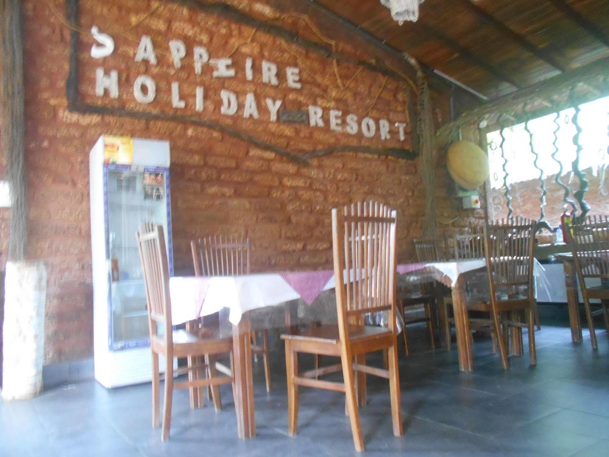Sapphire Holiday Resort Ratnapura Esterno foto