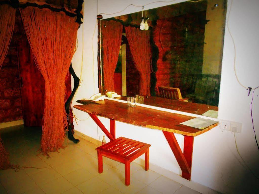 Sapphire Holiday Resort Ratnapura Esterno foto